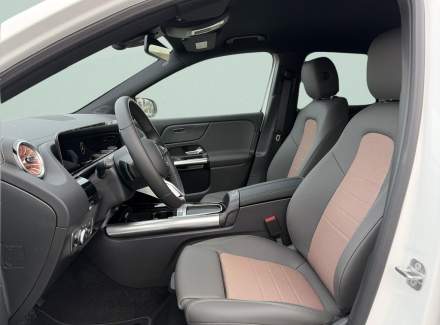 Mercedes-Benz - EQA