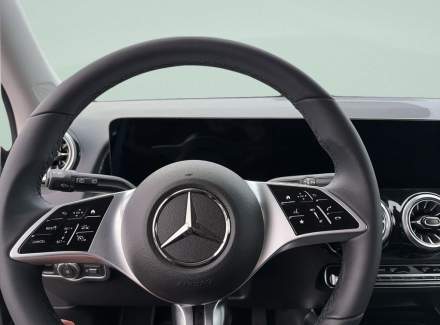 Mercedes-Benz - GLB