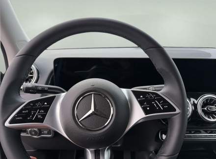 Mercedes-Benz - GLB