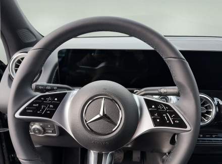 Mercedes-Benz - GLB
