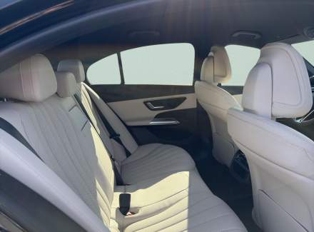 Mercedes-Benz - E-class