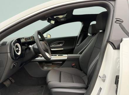 Mercedes-Benz - CLA