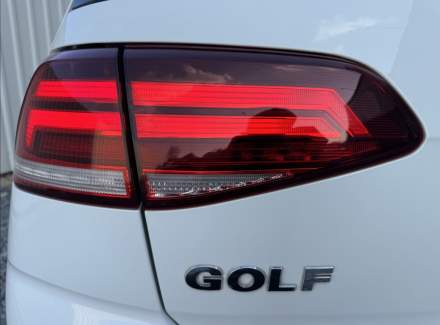 Volkswagen - Golf