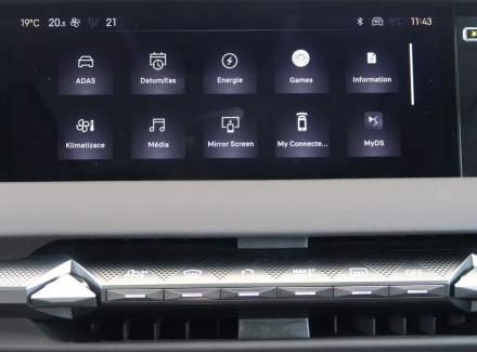 DS Automobiles - DS4