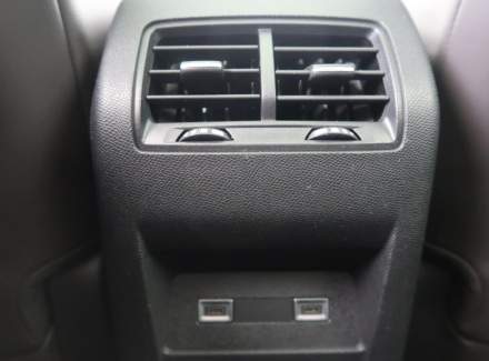 DS Automobiles - DS4