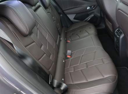 DS Automobiles - DS4