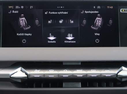 DS Automobiles - DS4