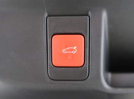 DS Automobiles - DS4