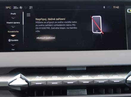 DS Automobiles - DS4