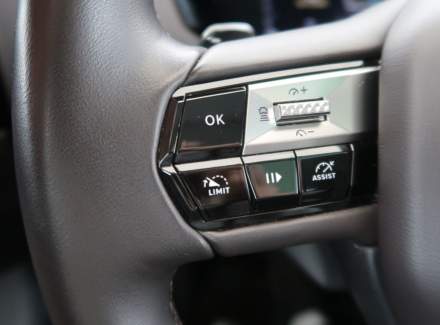 DS Automobiles - DS4