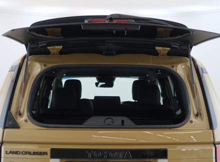 Toyota - Land Cruiser