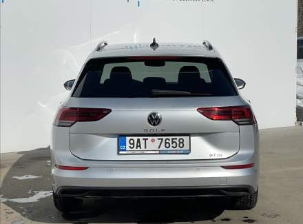 Volkswagen - Golf
