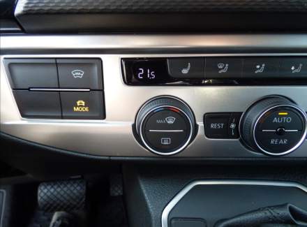 Volkswagen - Multivan