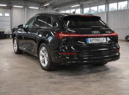 Audi - E-tron