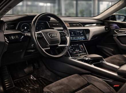 Audi - E-tron