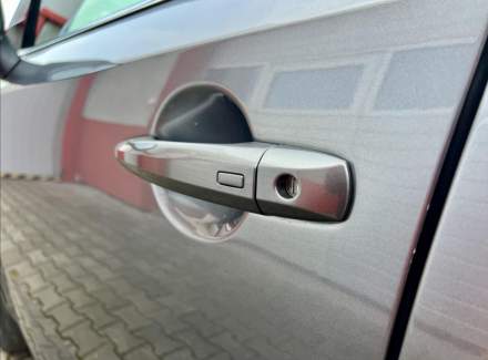 Nissan - Qashqai