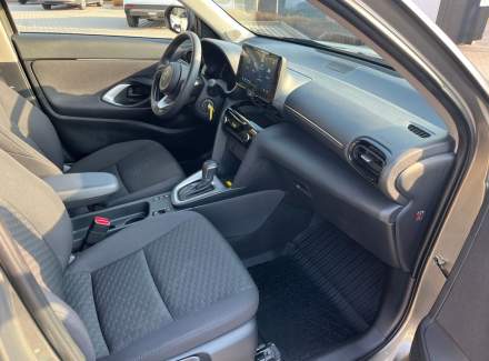 Toyota - Yaris Cross