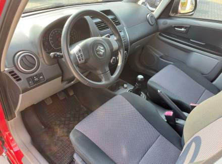 Suzuki - SX4