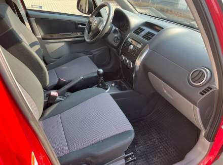 Suzuki - SX4