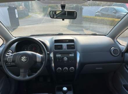Suzuki - SX4
