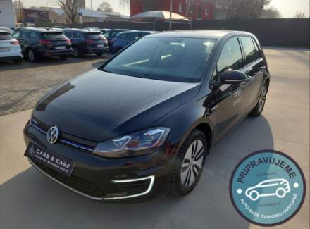 Volkswagen - Golf