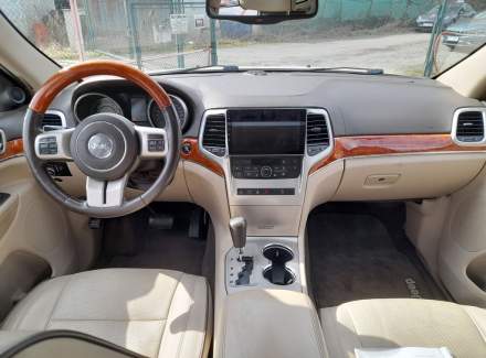 Jeep - Grand Cherokee