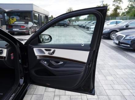 Mercedes-Benz - S-class