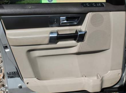 Land Rover - Discovery