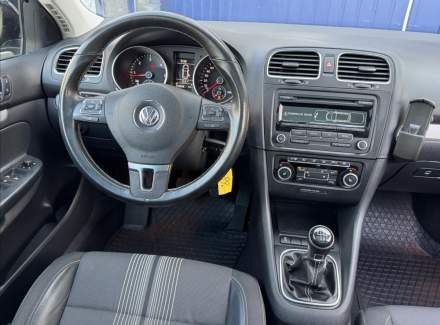 Volkswagen - Golf