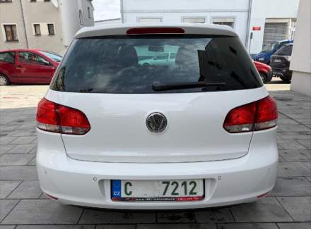 Volkswagen - Golf