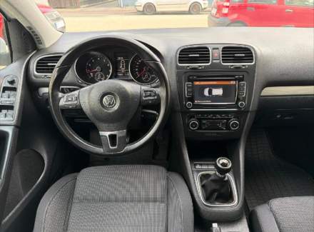 Volkswagen - Golf