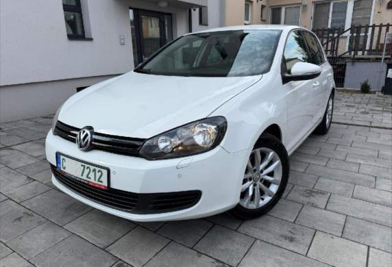 Volkswagen - Golf