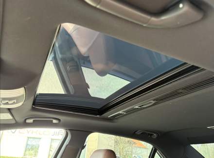 Mercedes-Benz - E-class