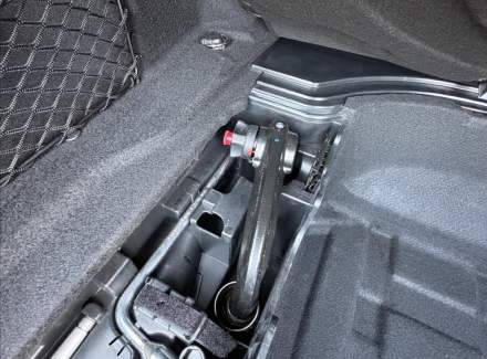 Mercedes-Benz - E-class