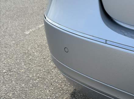 Mercedes-Benz - E-class