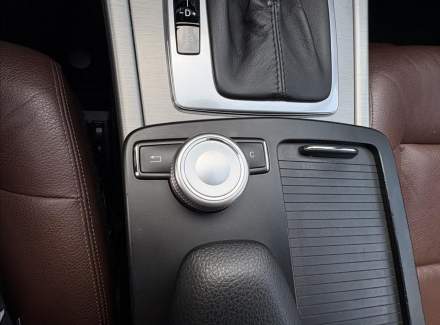 Mercedes-Benz - E-class