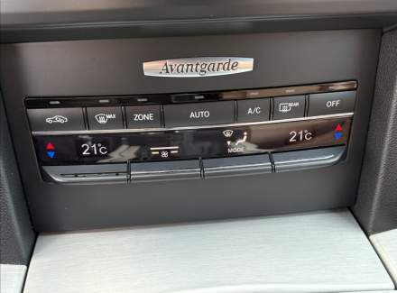 Mercedes-Benz - E-class