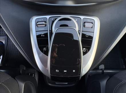 Mercedes-Benz - V-class