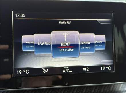 Mercedes-Benz - V-class