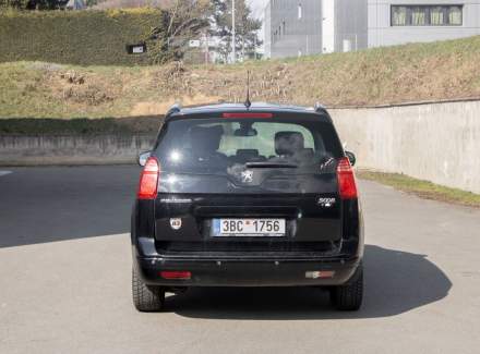 Peugeot - 5008
