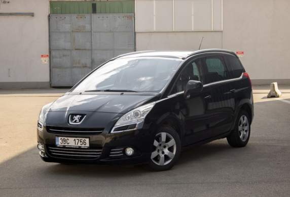 Peugeot - 5008