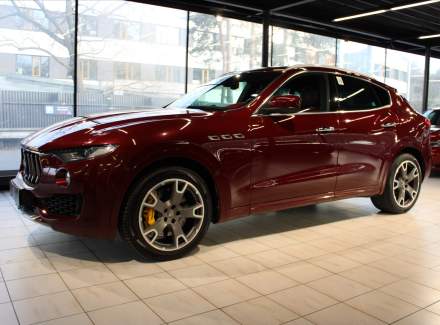 Maserati - Levante