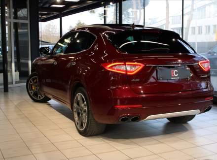 Maserati - Levante