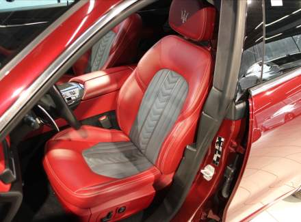 Maserati - Levante