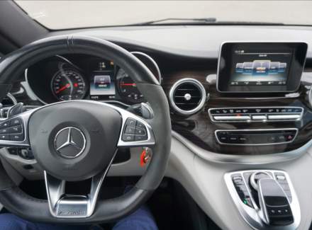 Mercedes-Benz - V-class