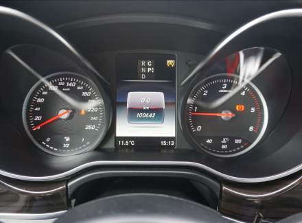 Mercedes-Benz - V-class