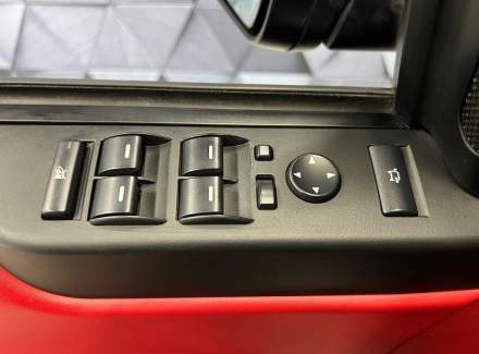 Land Rover - Range Rover