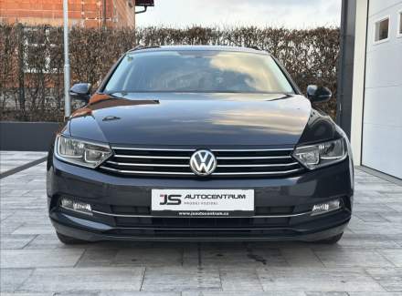Volkswagen - Passat