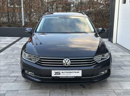 Volkswagen - Passat