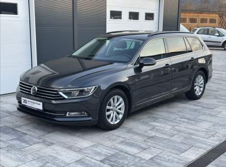 Volkswagen - Passat
